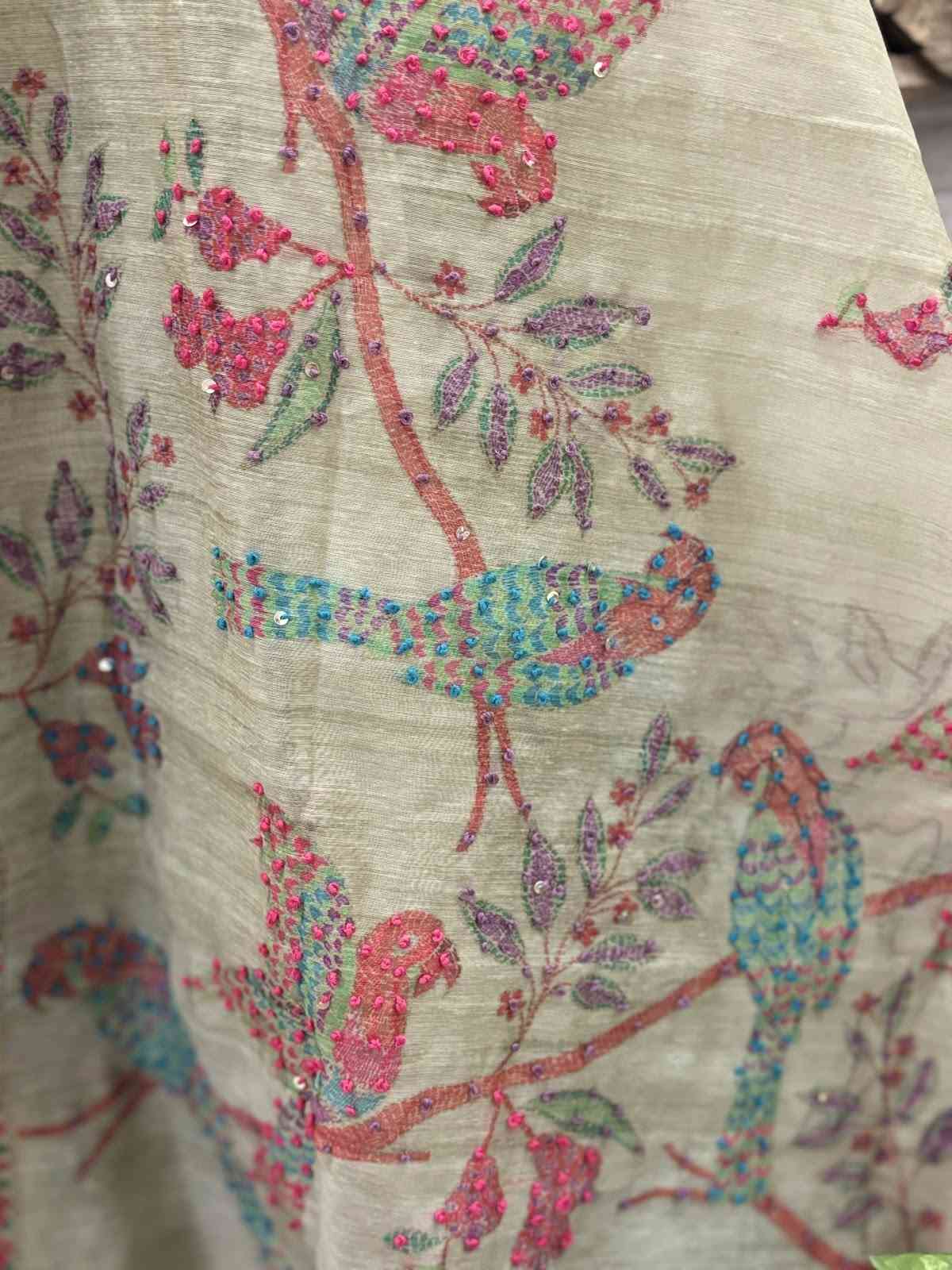 line-chanderi-hand-embroidered-kantha-work-githan-work-straight-fit-suit-set-with-mul-cotton-lining-paired-with-dupatta-with-heavy-embroidery-green-5