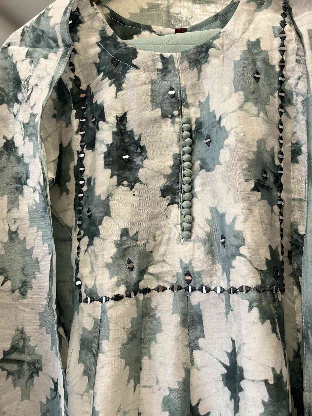 modal-silk-baatik-print-embroidered-anarkali-rama-green-2