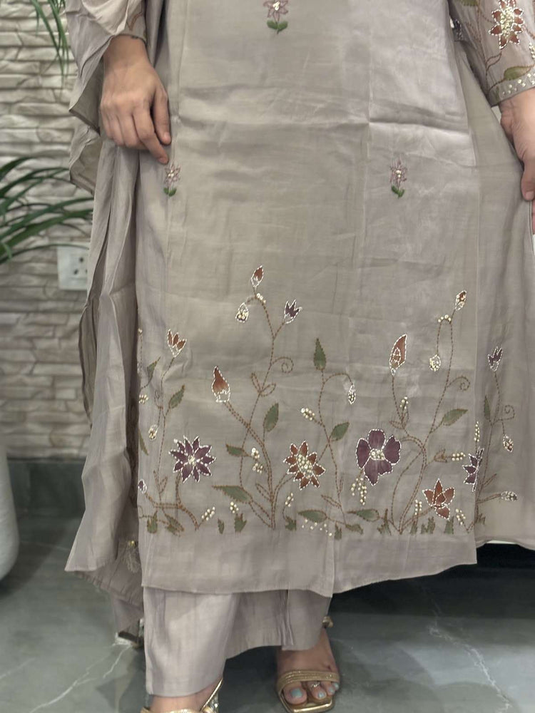 mul-chanderi-a-line-hand-painted-hand-embroidered-suit-set-with-mul-cotton-lining-grey-4