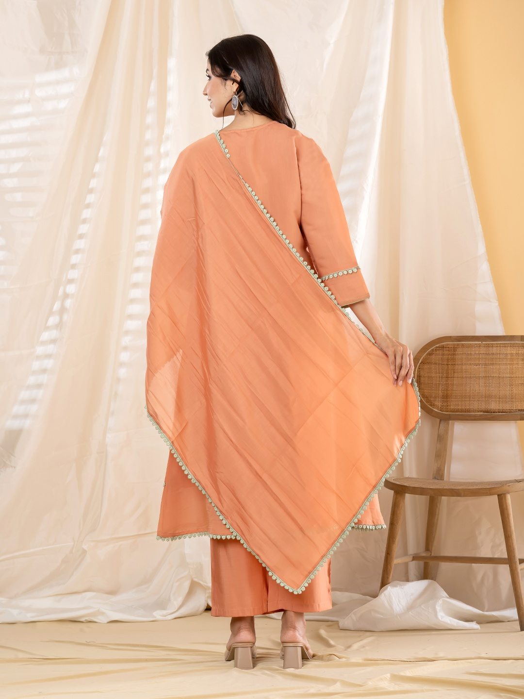 mul-chanderi-a-line-lace-work-suit-set-with-mul-cotton-lining-peach-4