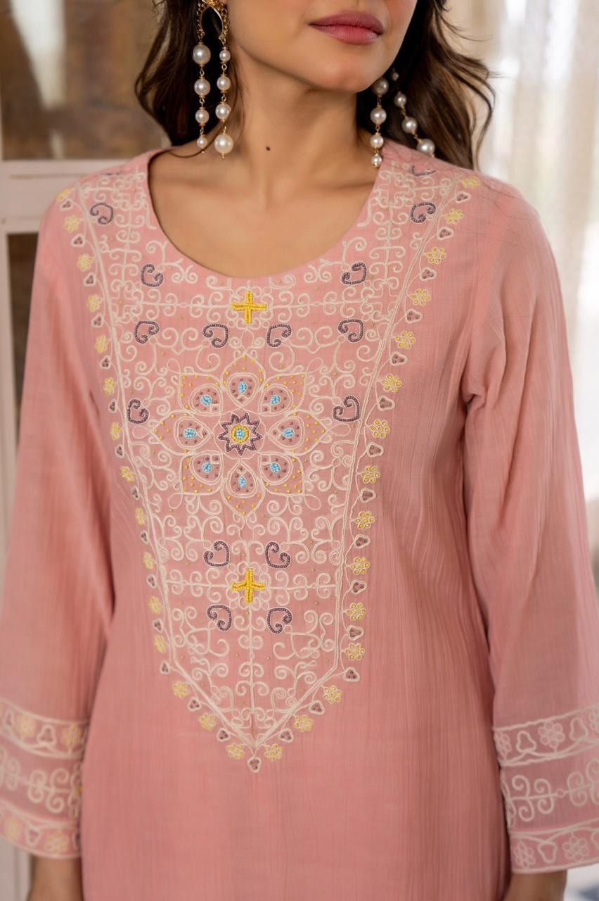 mul-chanderi-embroidered-applique-work-suit-set-baby-pink-2