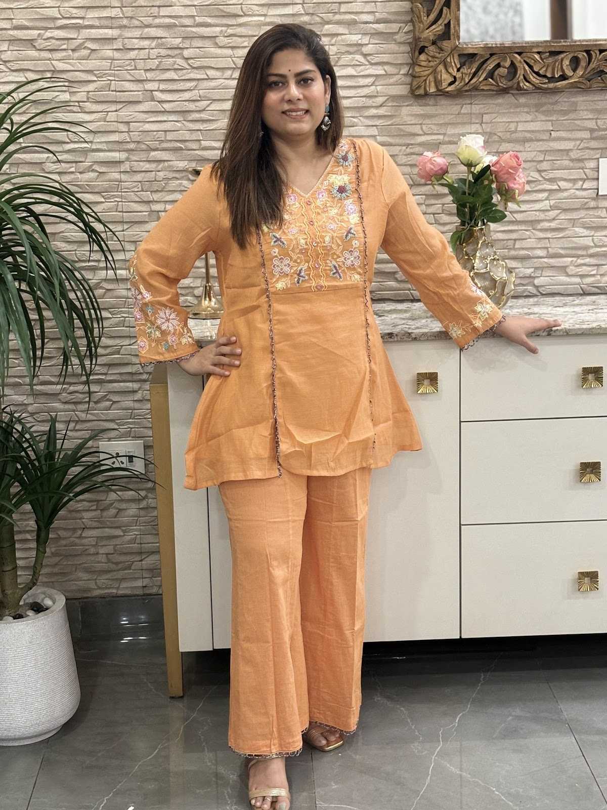mul-chanderi-embroidered-co-ord-set-with-lining-front-slit-paired-with-kali-palazzo-peach-1