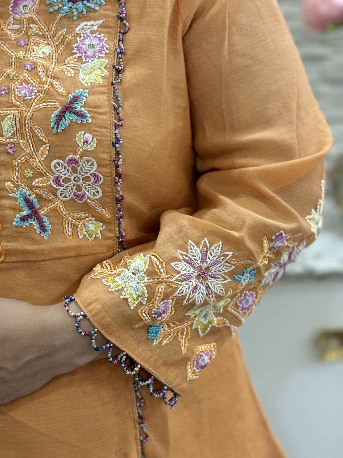 mul-chanderi-embroidered-co-ord-set-with-lining-front-slit-paired-with-kali-palazzo-peach-3