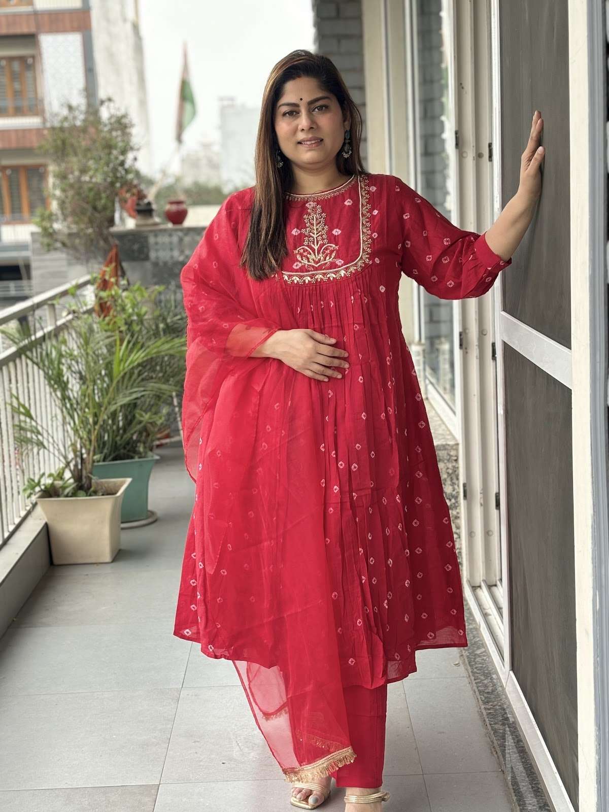 mul-chanderi-hand-bandhej-hand-embroidered-suit-set-red-1