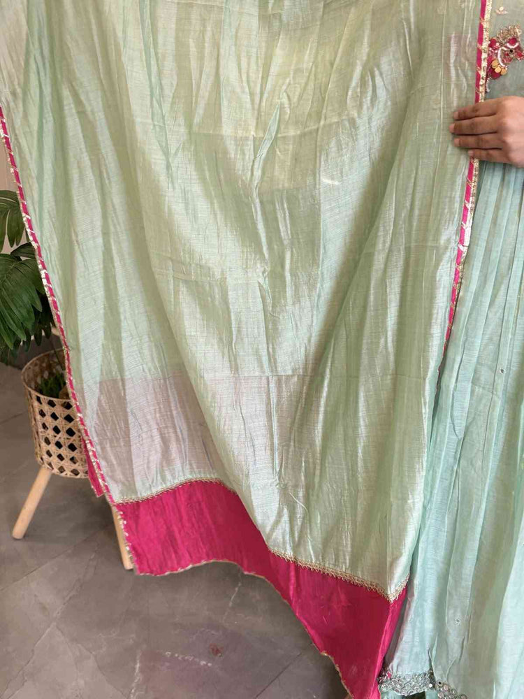 mul-chanderi-hand-embroidered-a-line-suit-set-with-cotton-lurex-inner-paired-with-organza-dupatta-rama-green-4