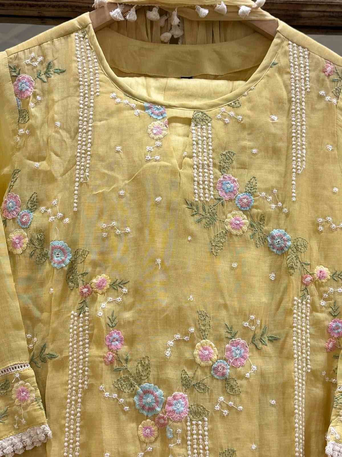 mul-chanderi-straight-fit-suit-set-with-jaal-embroidery-paired-with-chiffon-dupatta-pastel-lemon-yellow-3