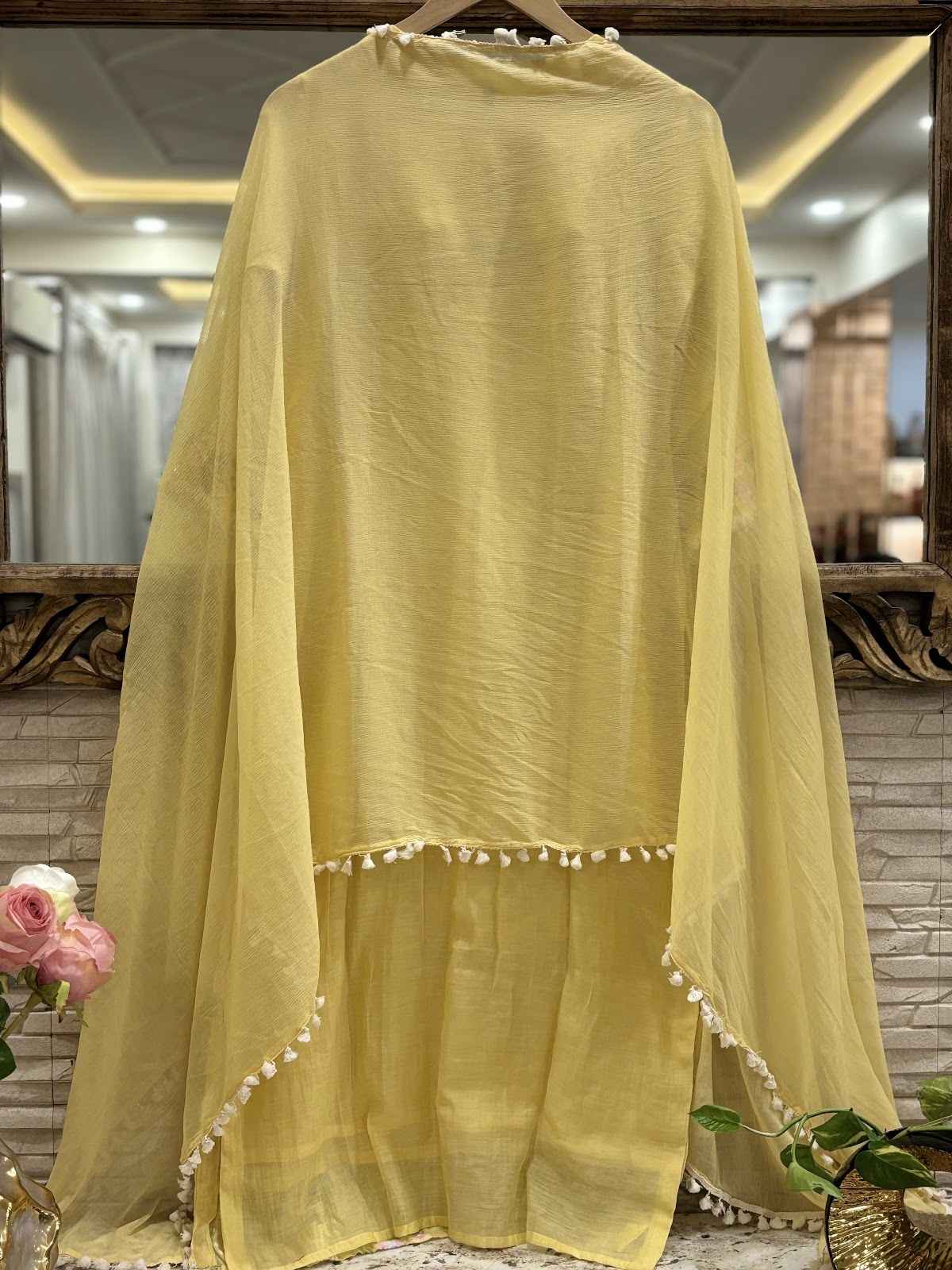 mul-chanderi-straight-fit-suit-set-with-jaal-embroidery-paired-with-chiffon-dupatta-pastel-lemon-yellow-5