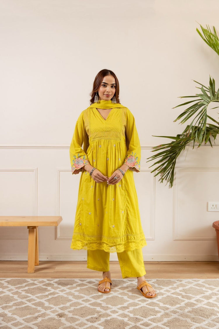 mul-cotton-a-line-suit-with-embroidered-scalloped-sleeves-yellow-2