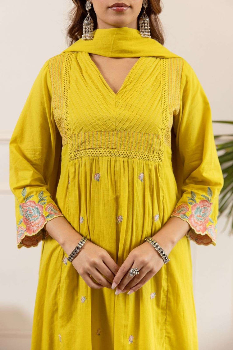 mul-cotton-a-line-suit-with-embroidered-scalloped-sleeves-yellow-3