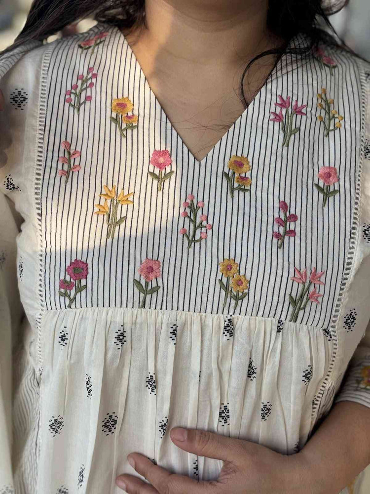 mul-cotton-embroidered-suit-set-with-side-gathers-back-panelling-white-2