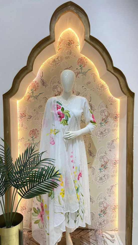 mul-cotton-hand-painted-hand-embroidered-anarkali-with-lining-white-1