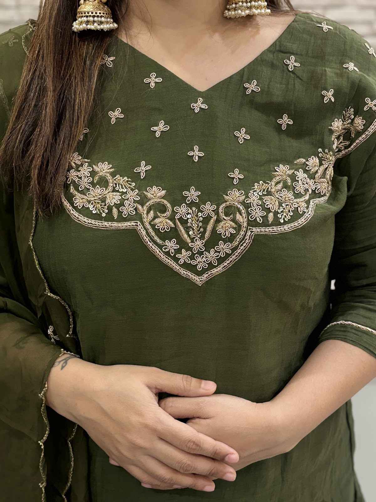 premium-banaras-mul-chandderi-hand-embroidered-a-line-suit-set-with-mul-cotton-lining-colour-rani-mehendi-green-2