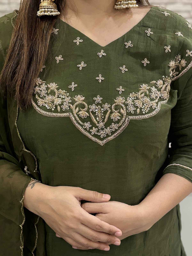 premium-banaras-mul-chandderi-hand-embroidered-a-line-suit-set-with-mul-cotton-lining-colour-rani-mehendi-green-2