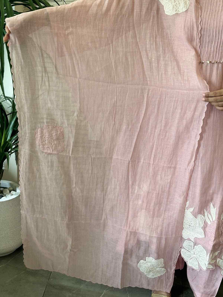 premium-banaras-mul-chanderi-applique-cut-work-a-line-suit-set-with-mul-cotton-lining-applique-work-mul-chanderi-dupatta-baby-pink-6