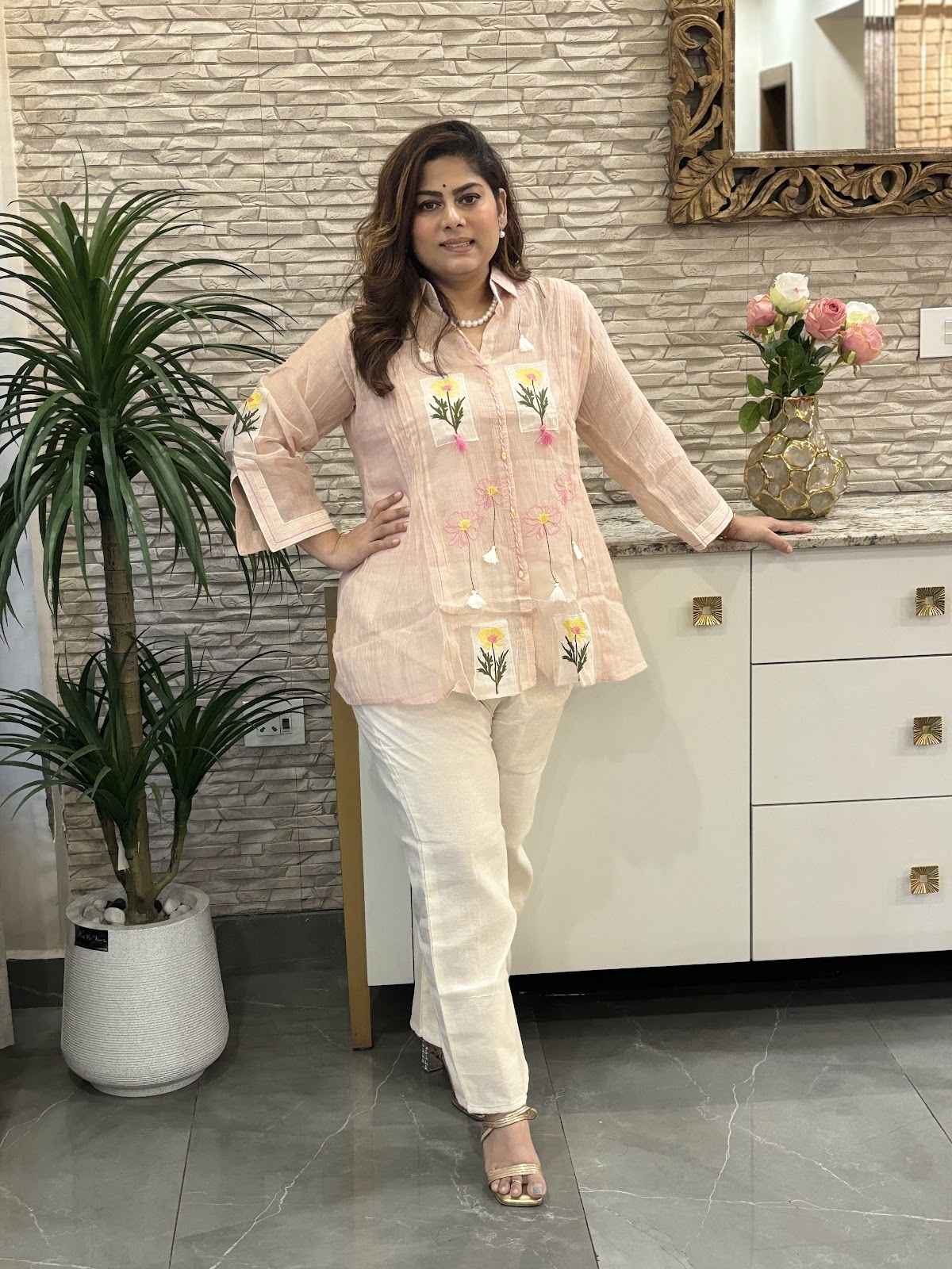 premium-banaras-mul-chanderi-applique-work-embroidered-co-ord-set-with-separate-inner-peach-1