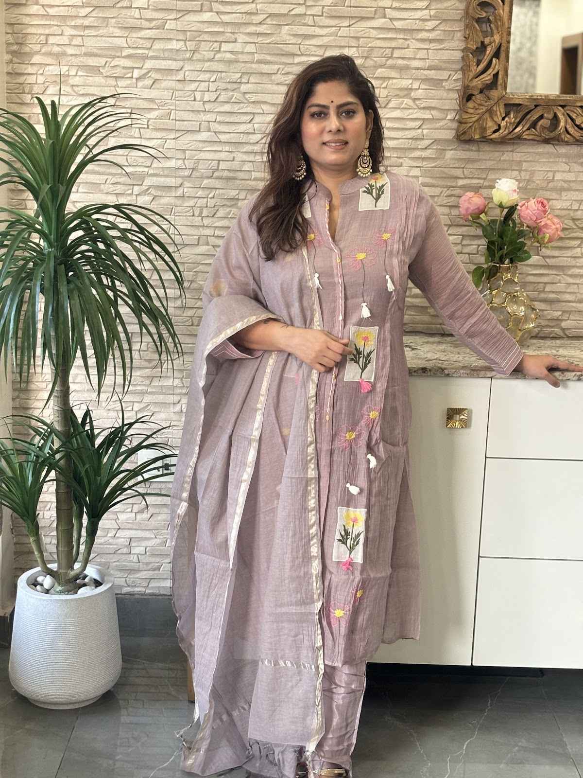 premium-banaras-mul-chanderi-applique-work-straight-fit-suit-set-with-mul-cotton-lining-lavender-1