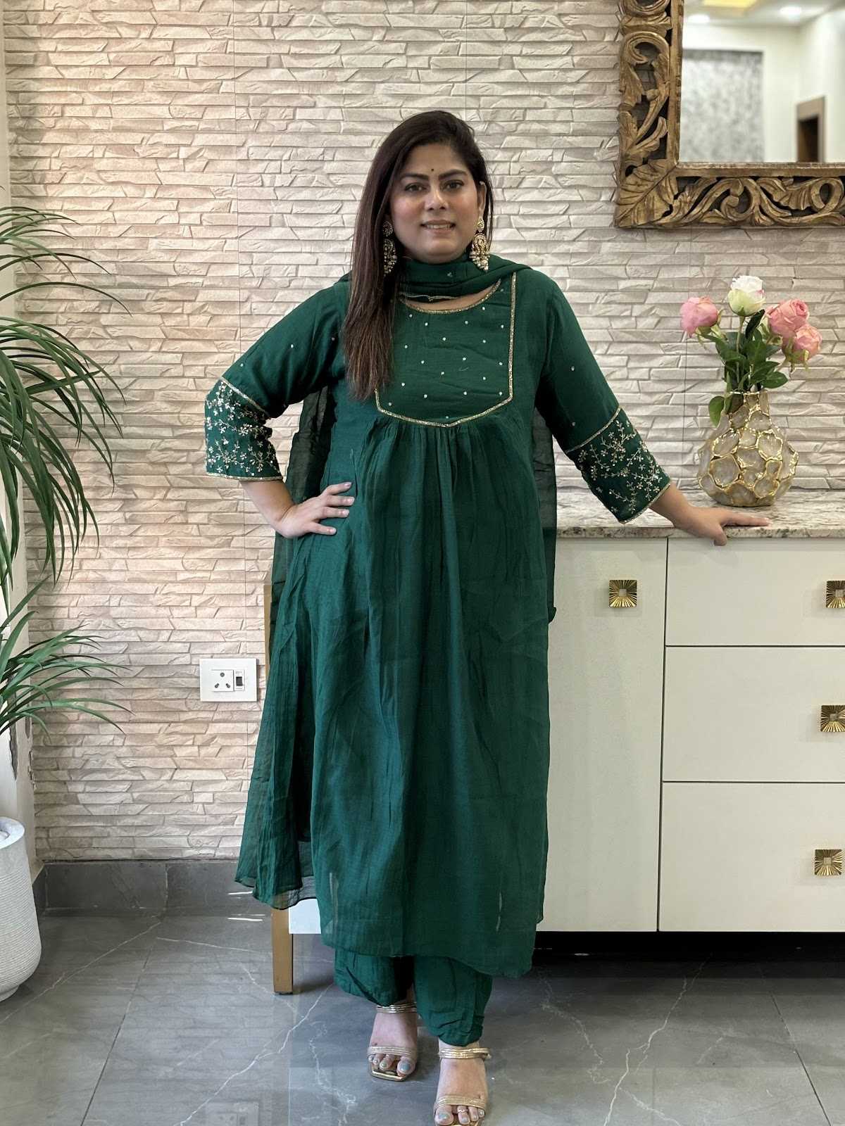 premium-banaras-mul-chanderi-hand-embroidered-a-line-suit-set-with-mul-cotton-lining-embroidered-pure-organza-dupatta-emerald-green-2