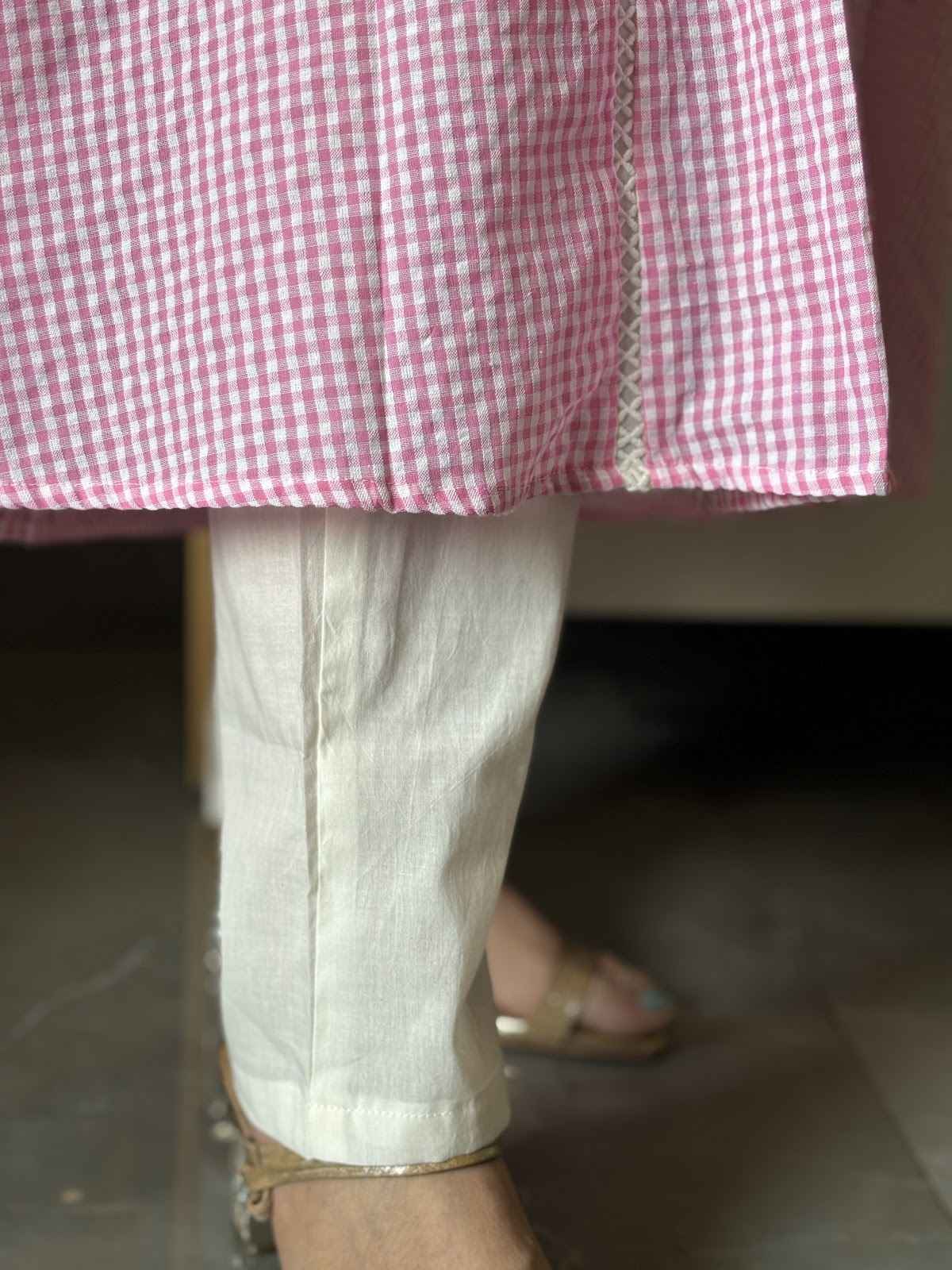 premium-cotton-handloom-checks-a&line-pant-set-with-lace-work-schiffili-patch-at-back-shoulder-pink-5