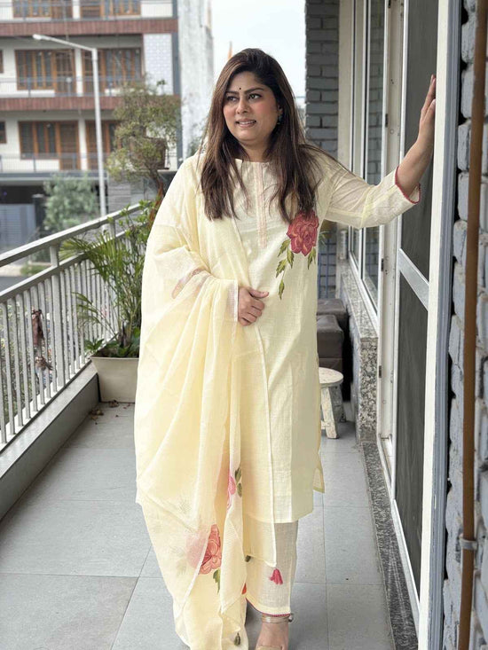premium-cotton-slub-hand-brush-painted-straight-fit-suit-set-with-lining-paired-with-kota-cotton-hand-brush-painted-dupatta-cream-2