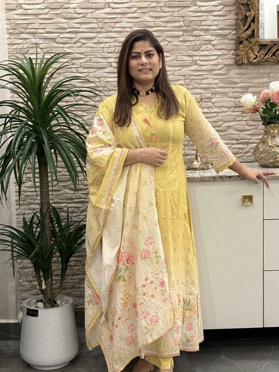 premium-mul-cotton-ombre-shade-digital-print-anarkali-pastel-yellow-1