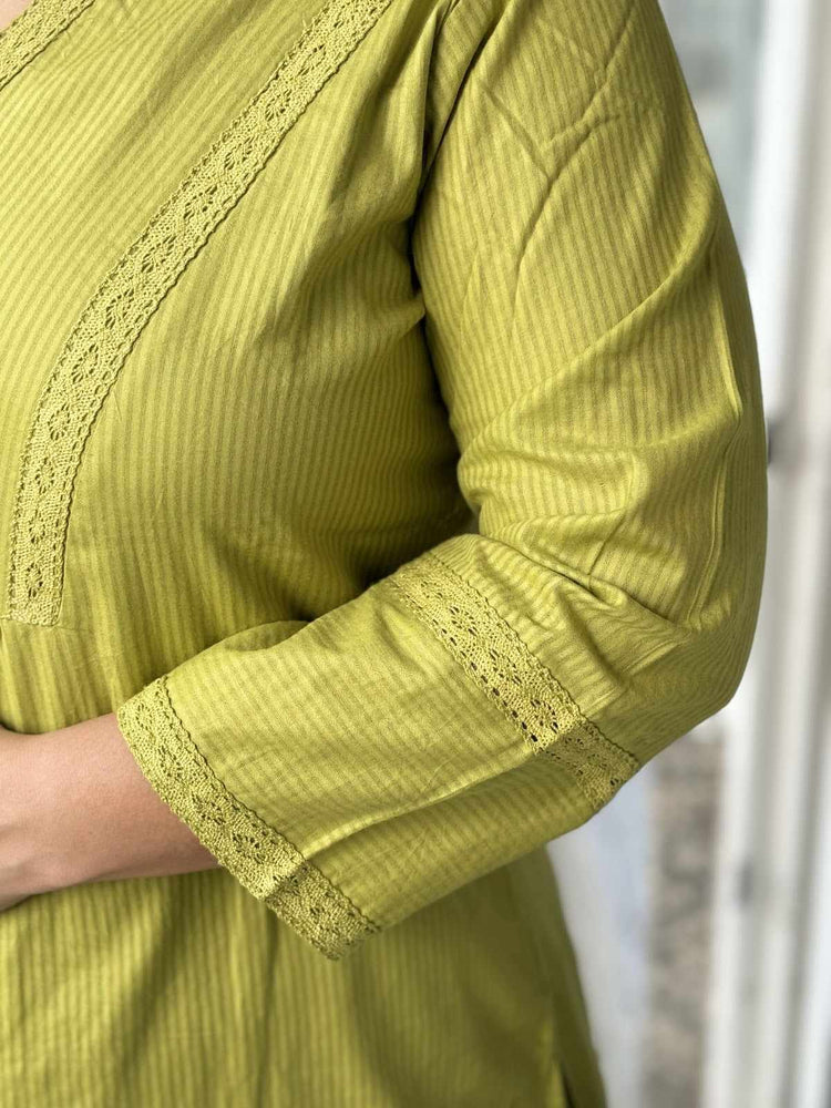 premium-silly-cotton-suit-set-with-lining-paired-with-printed-cotton-kota-doria-dupatta-green-3