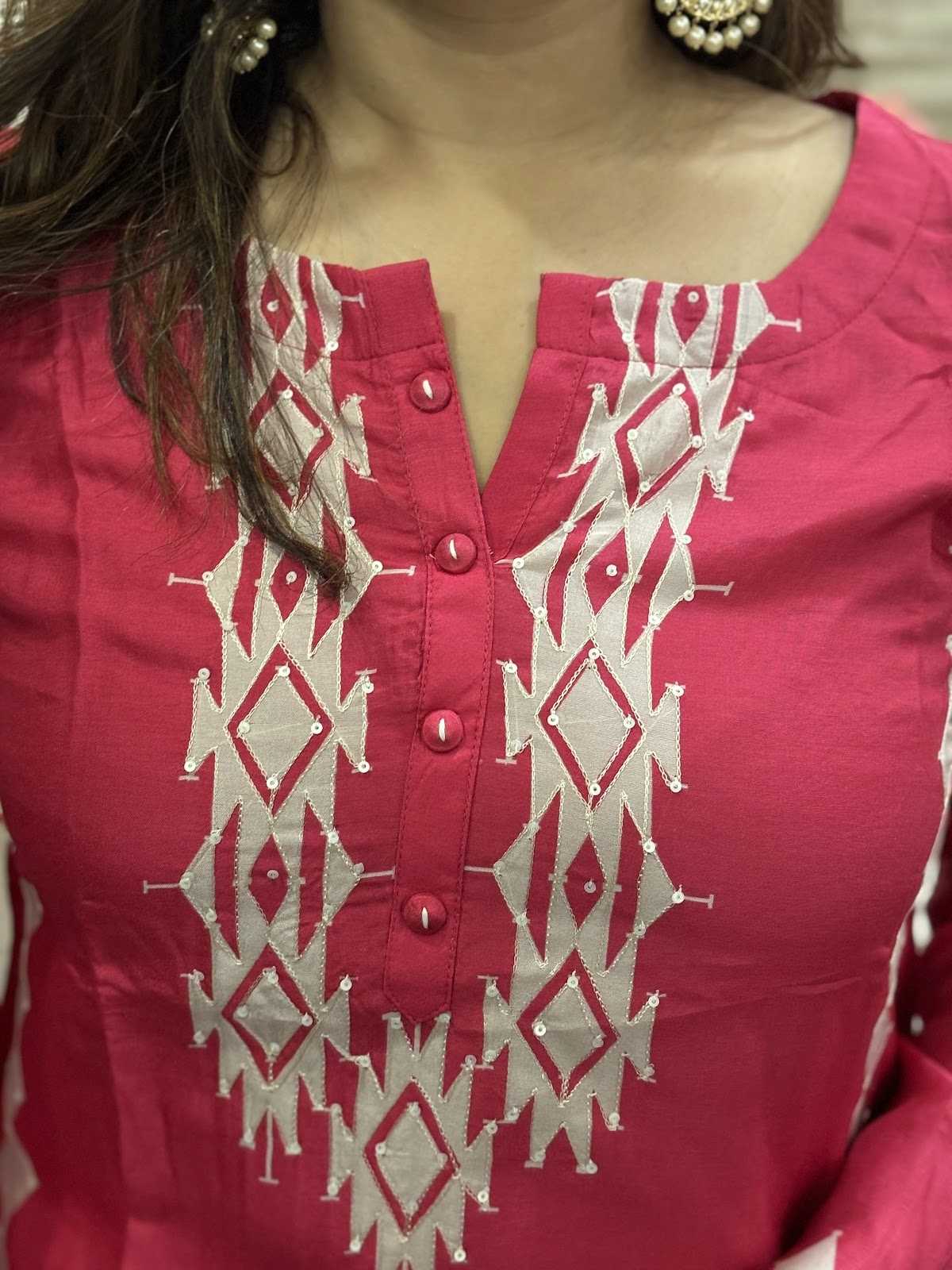 pura-dola-silk-digital-print-embroidered-straight-fit-suit-set-with-mul-cotton-lining-pink-2