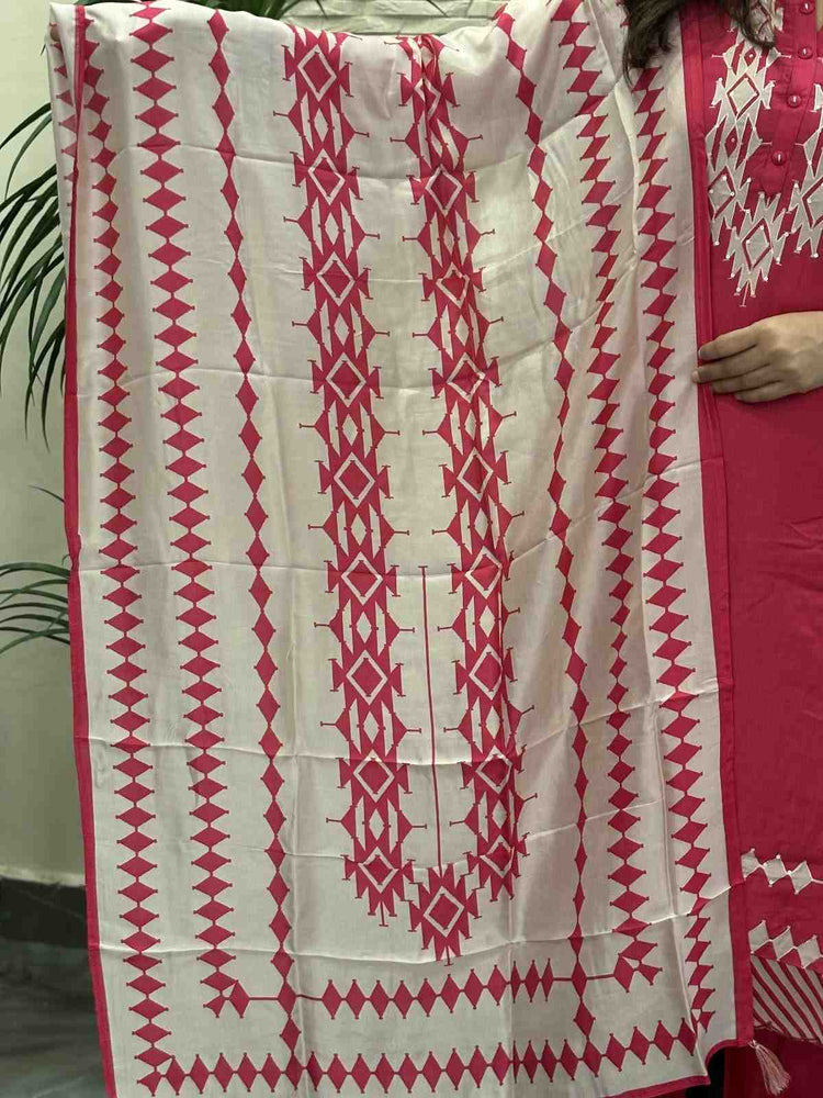 pura-dola-silk-digital-print-embroidered-straight-fit-suit-set-with-mul-cotton-lining-pink-4