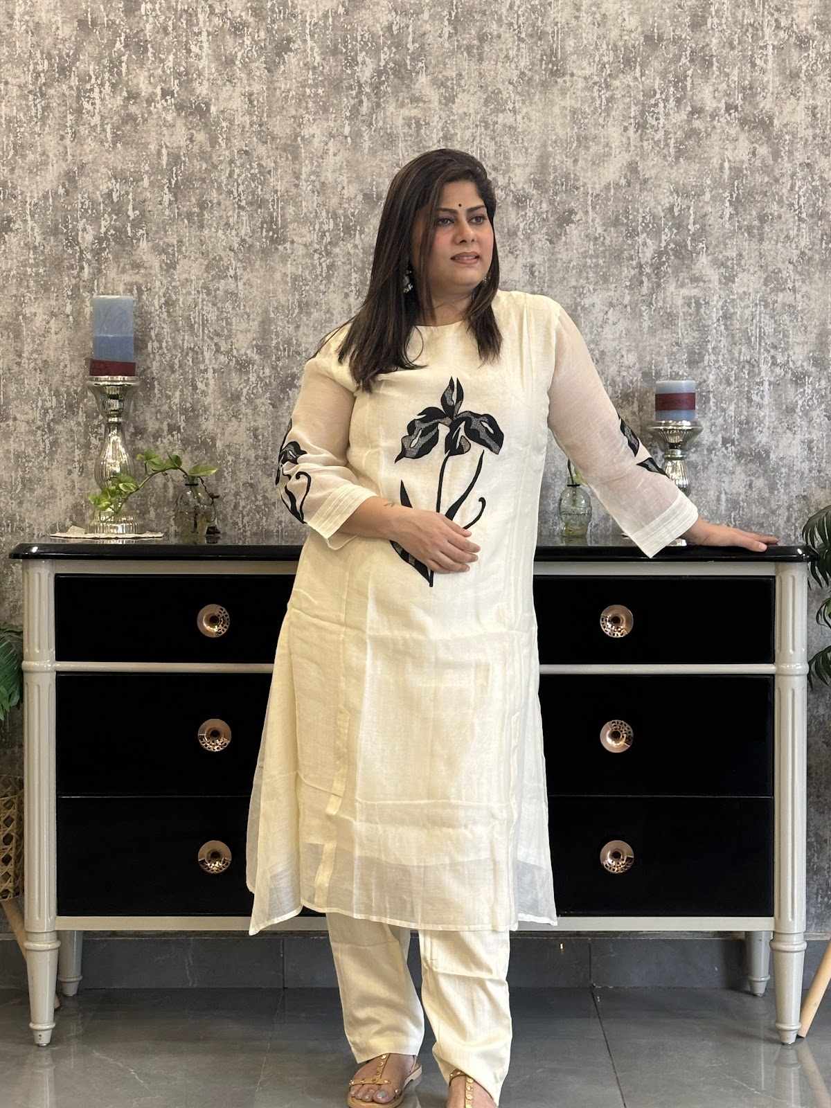 pure-bananas-mul-chanderi-appliquÃ©-work-a-line-pant-set-off-white-1