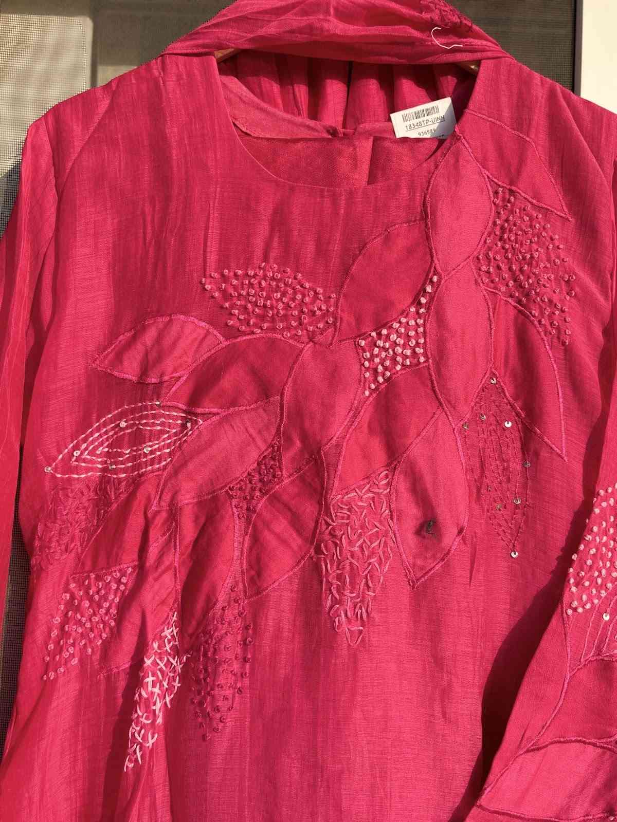 pure-banaras-applique-work-mul-chanderi-with-katha-knot-work-rani-3