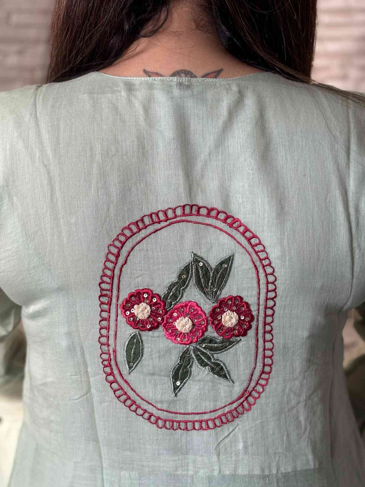 pure-banaras-mul-chanderi-anarkali-with-embroidered-sleeves-and-back-pista-green-3