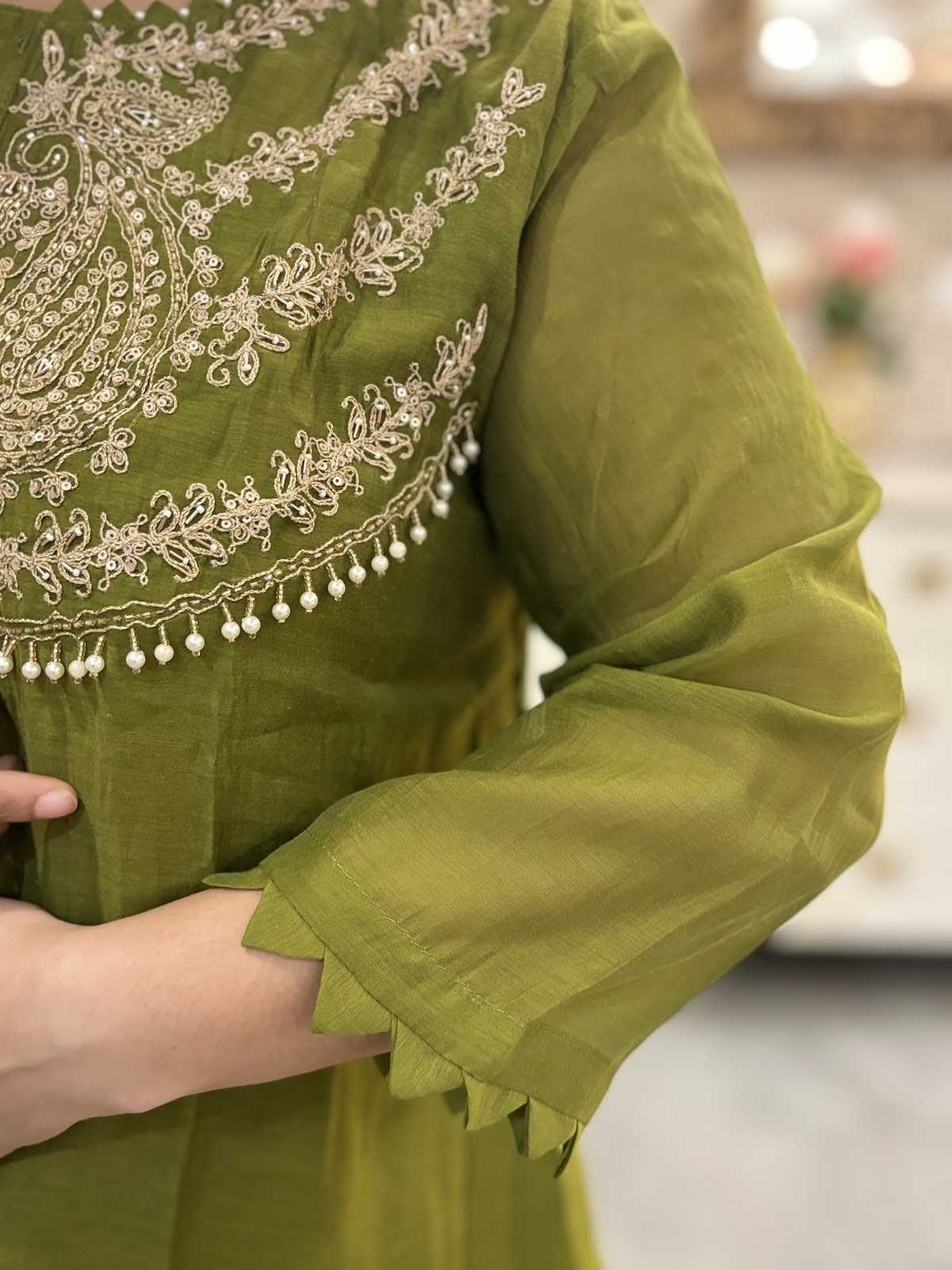 pure-banaras-mul-chanderi-hand-embroidered-a-line-suit-set-with-embroidered-pants-mehendi-green-3