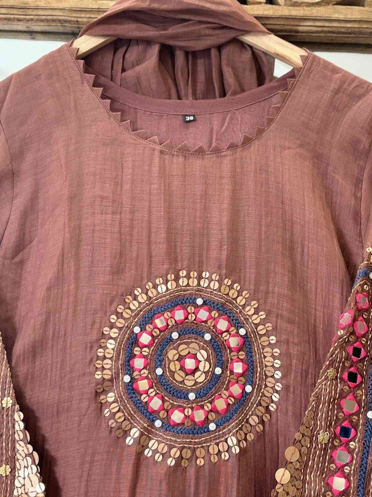 pure-banaras-mul-chanderi-hand-embroidered-a-line-suit-set-with-mul-cotton-lining-chocolate-brown-2