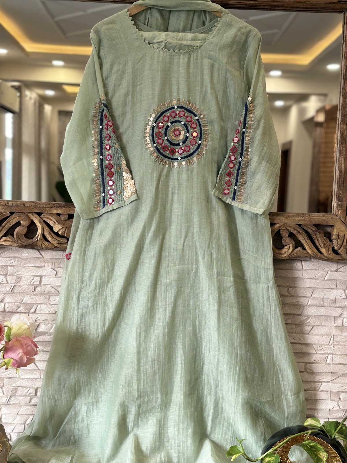 pure-banaras-mul-chanderi-hand-embroidered-a-line-suit-set-with-mul-cotton-lining-mint-green-1
