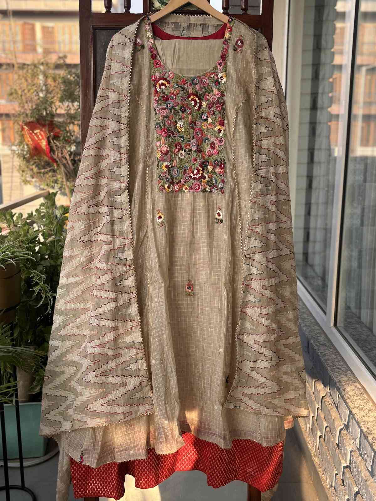 pure-chanderi-hand-embroidered-a-line-double-layer-suit-set-paired-with-chanderi-jamdani-katha-work-dupatta-beige-1