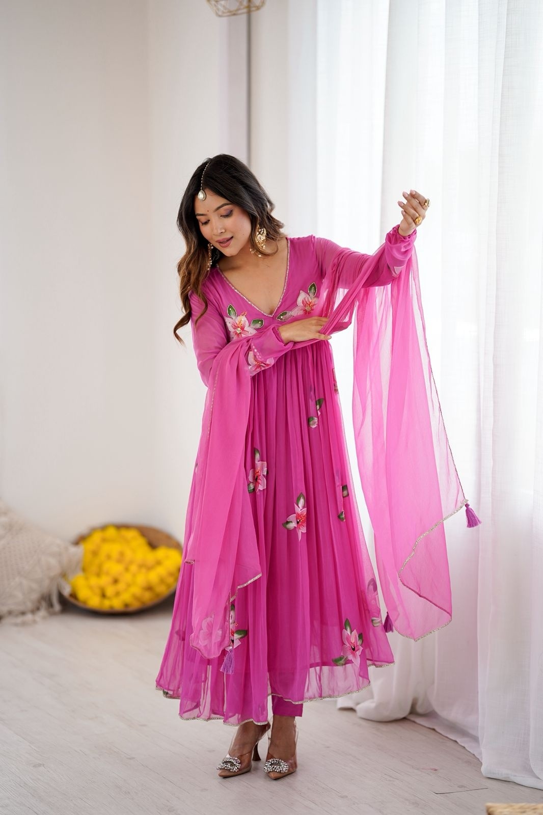 pure-chiffon-hand-brush-paint-embroidered-alia-cut-suit-set-pink-1