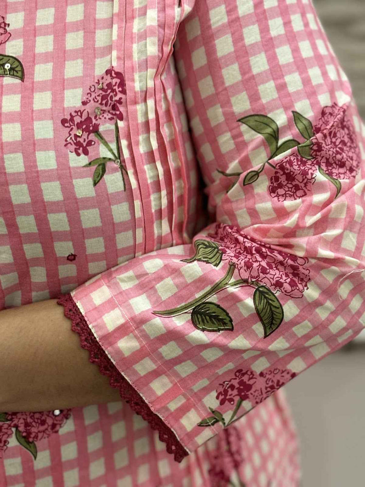 pure-cotton-check-print-embroidered-suit-set-paired-with-hand-block-soft-kota-doria-dupatta-pink-4