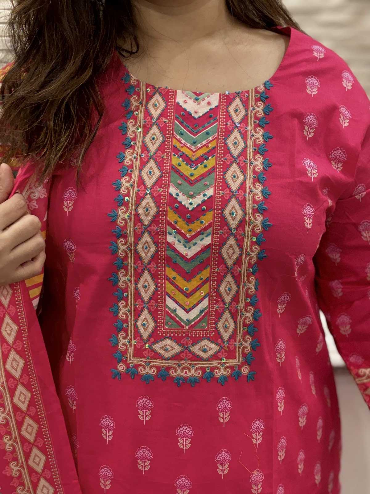 pure-cotton-digital-print-knot-work-straight-fit-suit-set-with-lehariya-dupatta-fuschia-pink-2