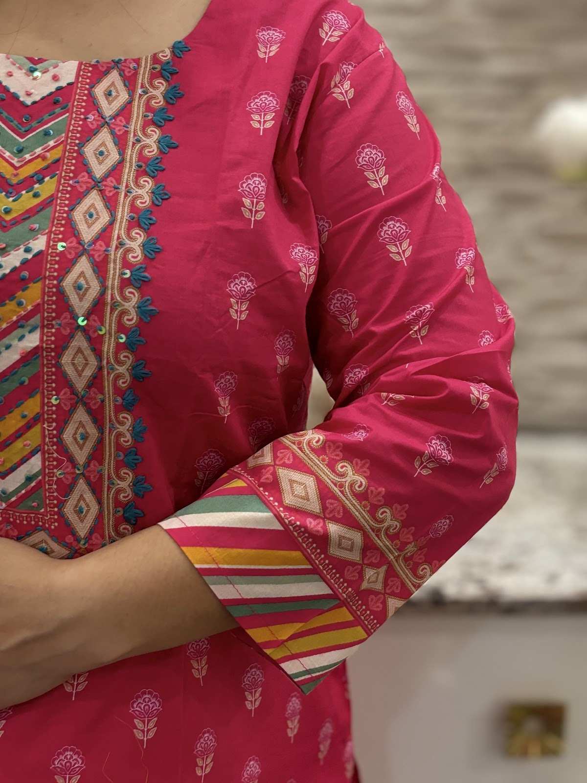 pure-cotton-digital-print-knot-work-straight-fit-suit-set-with-lehariya-dupatta-fuschia-pink-3