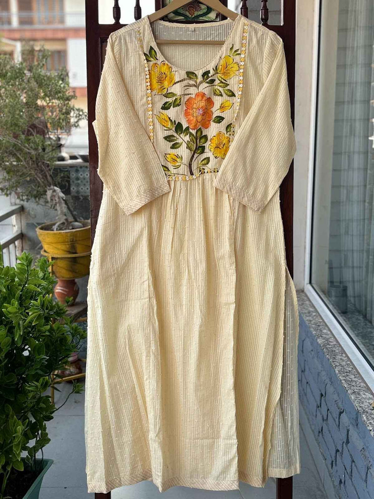 pure-cotton-dobby-hand-painted-embroidered-kurta-with-separate-mul-cotton-inner-pastel-yellow-1