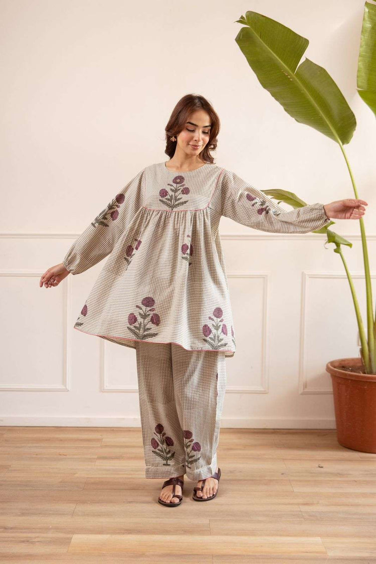 pure-cotton-hand-block-print-relaxed-fit-co-ord-set-grey-and-pink-3