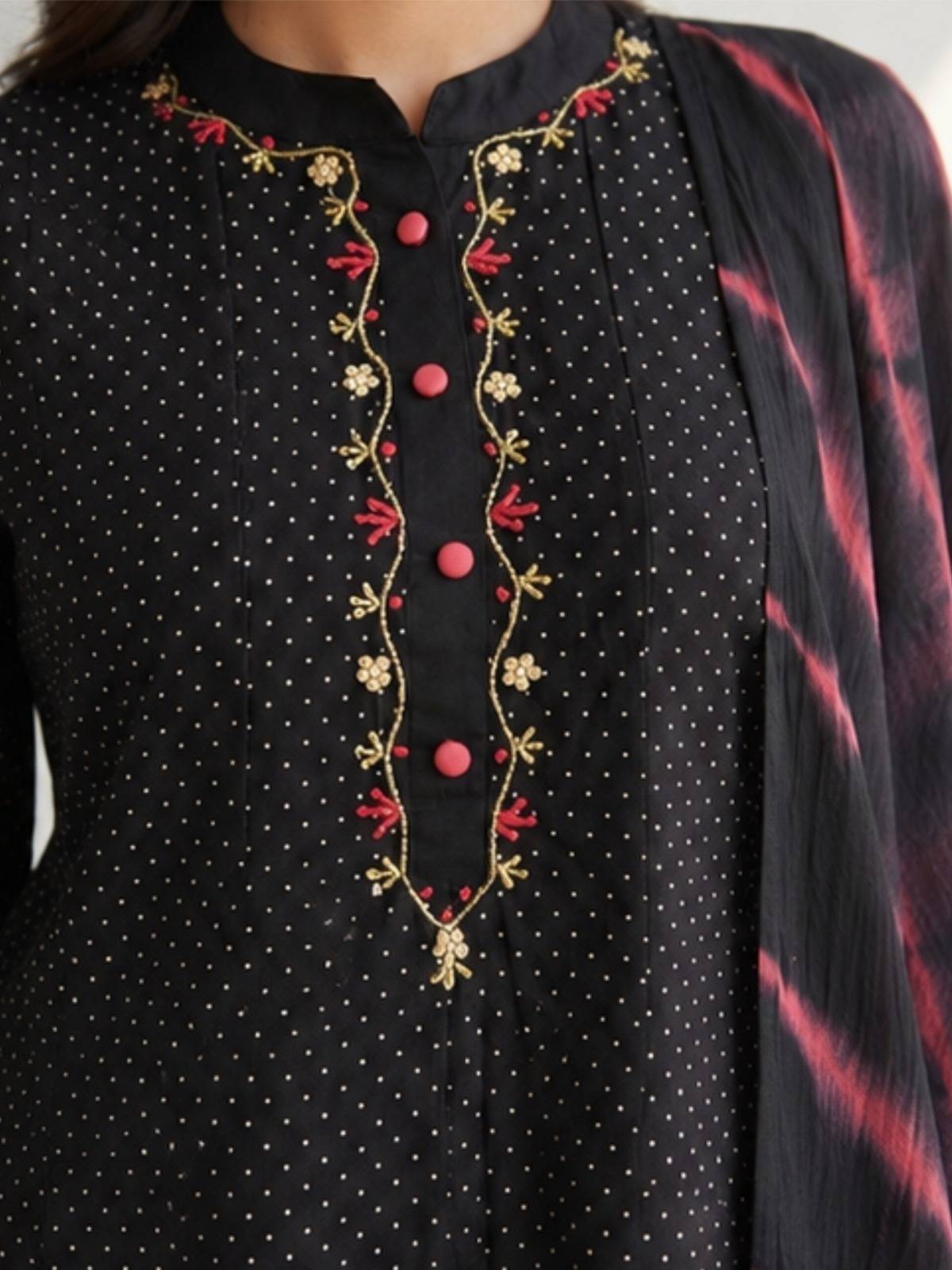 pure-cotton-hand-embroidered-hand-block-print-anarkali-paired-with-ombre-shade-kota-doria-dupatta-black-3
