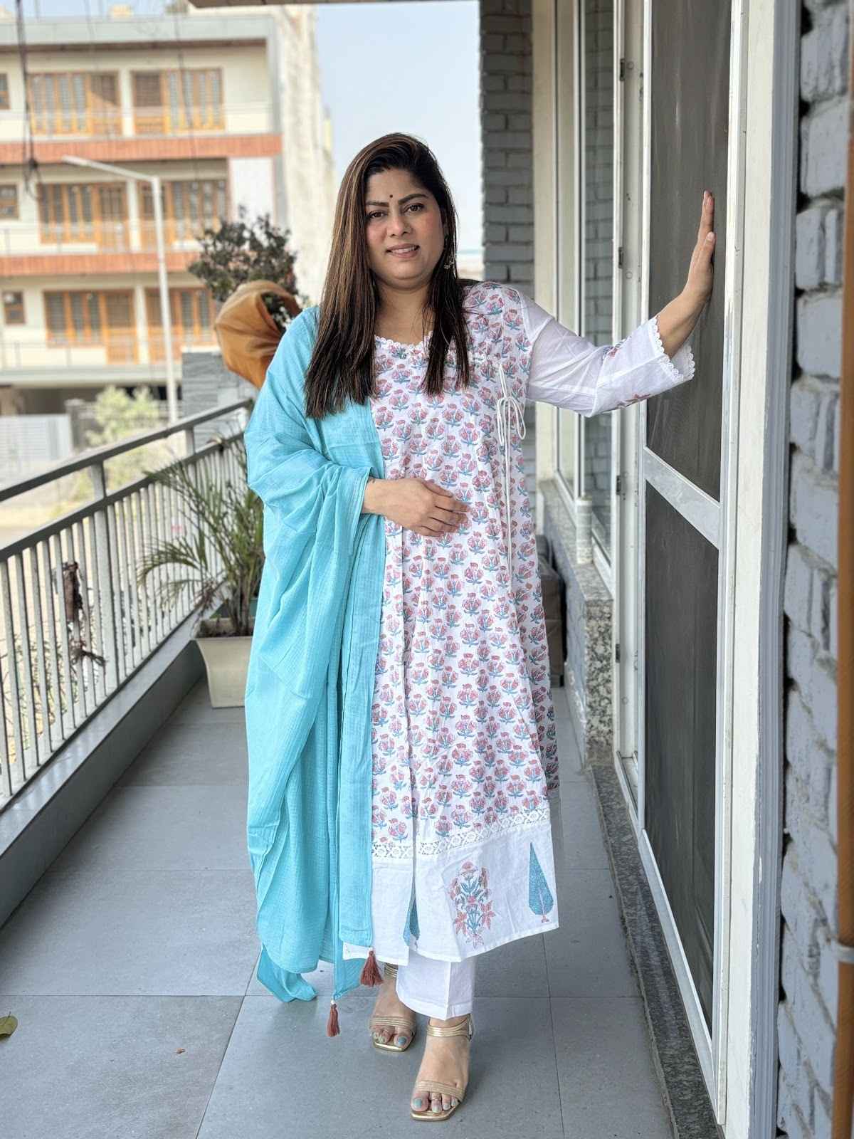 pure-cotton-handblock-print-angrakha-style-anarkali-paired-with-separate-cotton-inner-soft-kota-dupatta-white-1