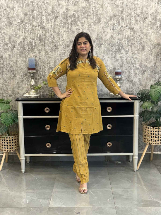 pure-cotton-handloom-jamdani-co-ord-set-with-hand-work-mustard-1