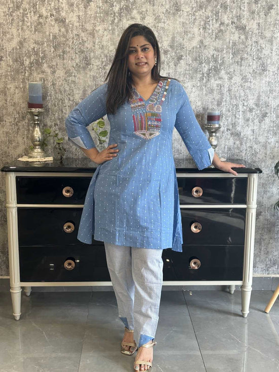 pure-cotton-handloom-jamdani-hand-embroidered-co-ord-set-blue-1