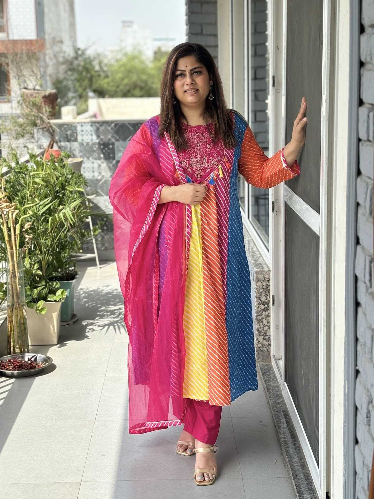 pure-cotton-lehariya-embroidered-anarkali-paired-with-organza-dupatta-rani-1