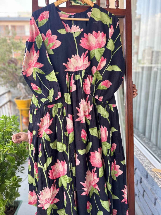 pure-cotton-printed-dress-with-gathers-both-side-pockets-black-1
