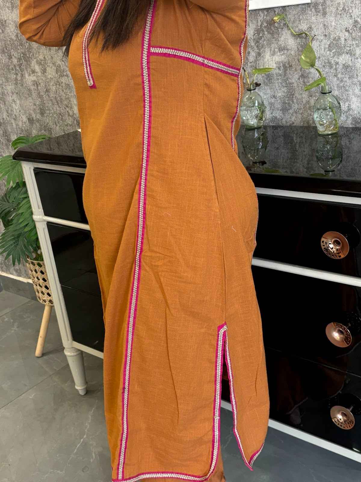 pure-cotton-slub-panelled-pant-set-with-front-back-gota-work-pockets-3