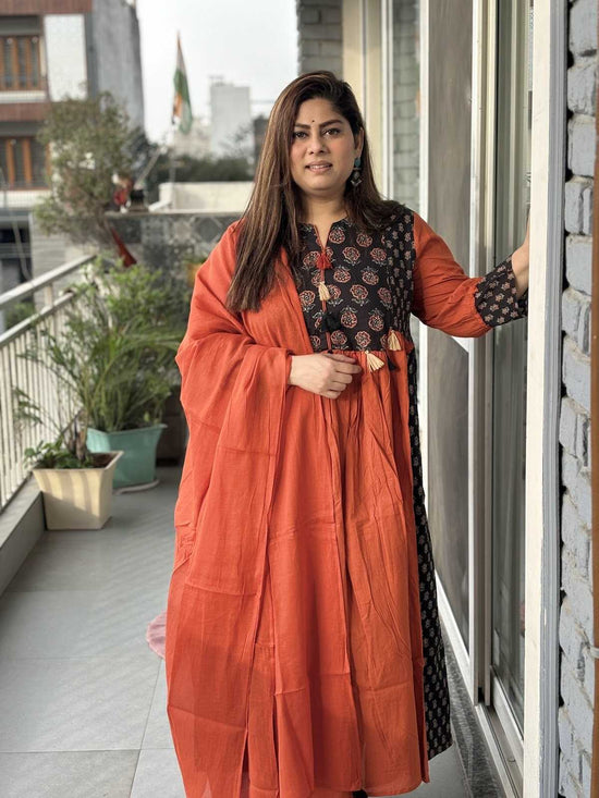 pure-cotton-suit-set-with-ajrakh-panelling-on-front-back-paired-with-mul-cotton-dupatta-rust-1