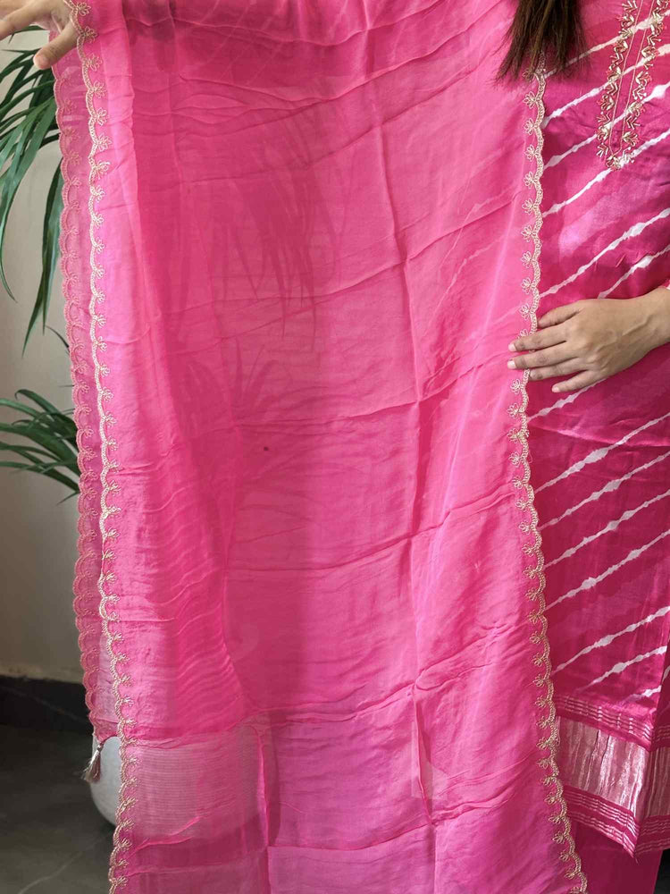 pure-gajji-silk-lehariya-print-hand-embroidered-straight-fit-suit-set-paired-with-organza-dupatta-rani-3