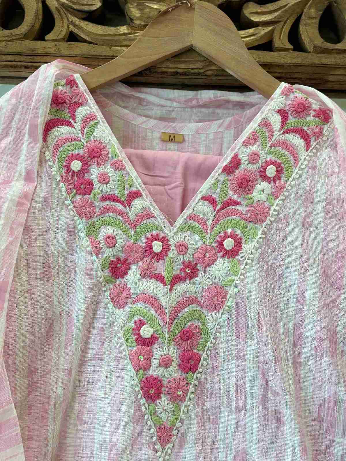 pure-handloom-hand-embroidered-straight-fit-suit-set-with-shadow-printing-paired-with-mul-cotton-dupatta-baby-pink-2